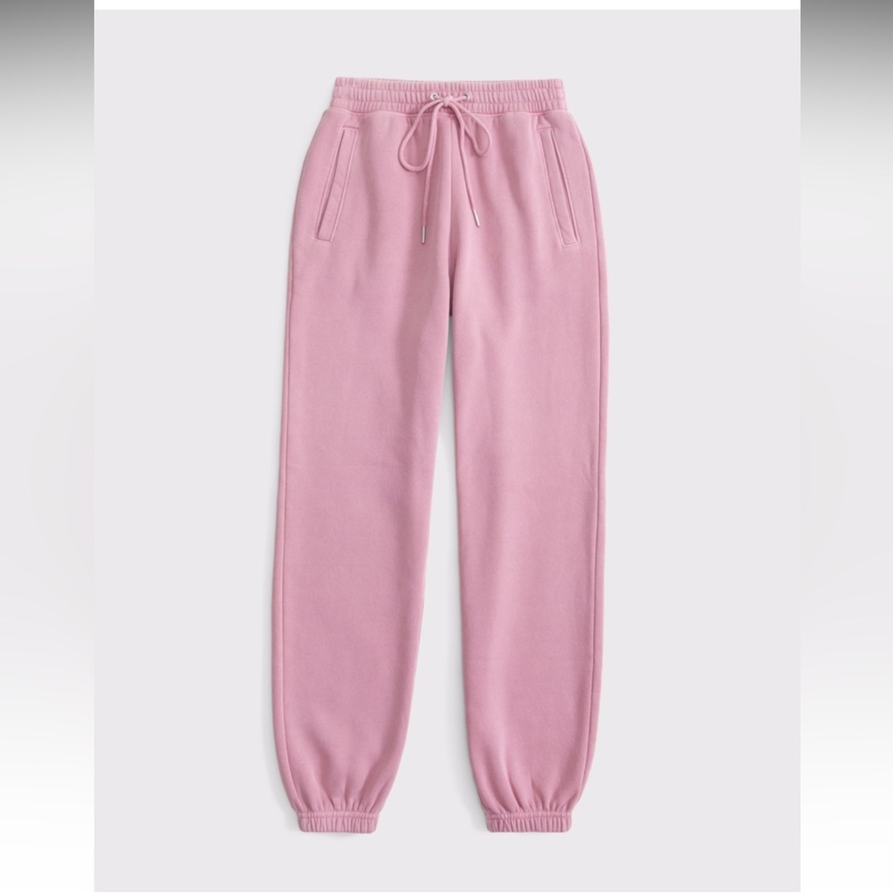 Essential Sunday Jogger